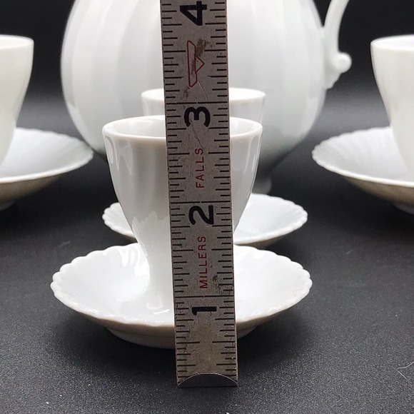Vintage AK Kaiser Scalloped Teapot Set Egg Cups White Porcelain W Germany - Picture 10 of 16
